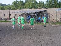 Jedinečný okamžik pro naše hráče - dostat se k bráně, při rozcvičení... Ze zápasu s Tychem j2005
